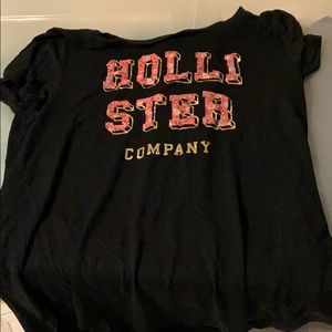 hollister black t-shirt